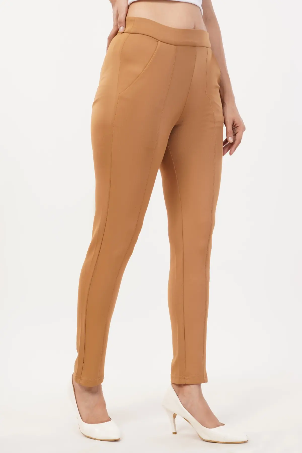 Regular Fit High Rise Trouser In Mud Brown